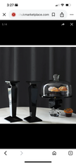 Black lainy candlesticks