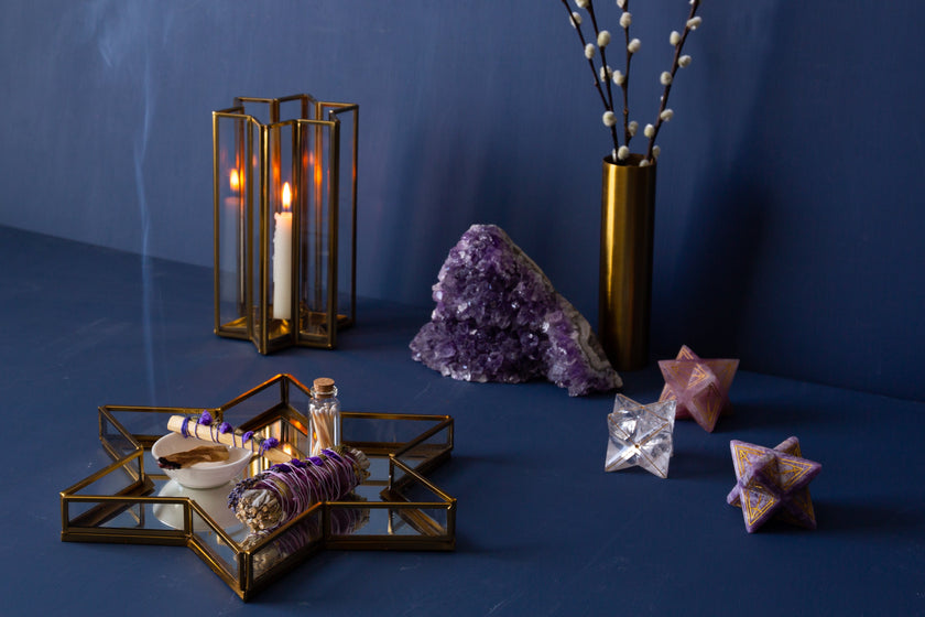 Liora Hurricane Candle Holder