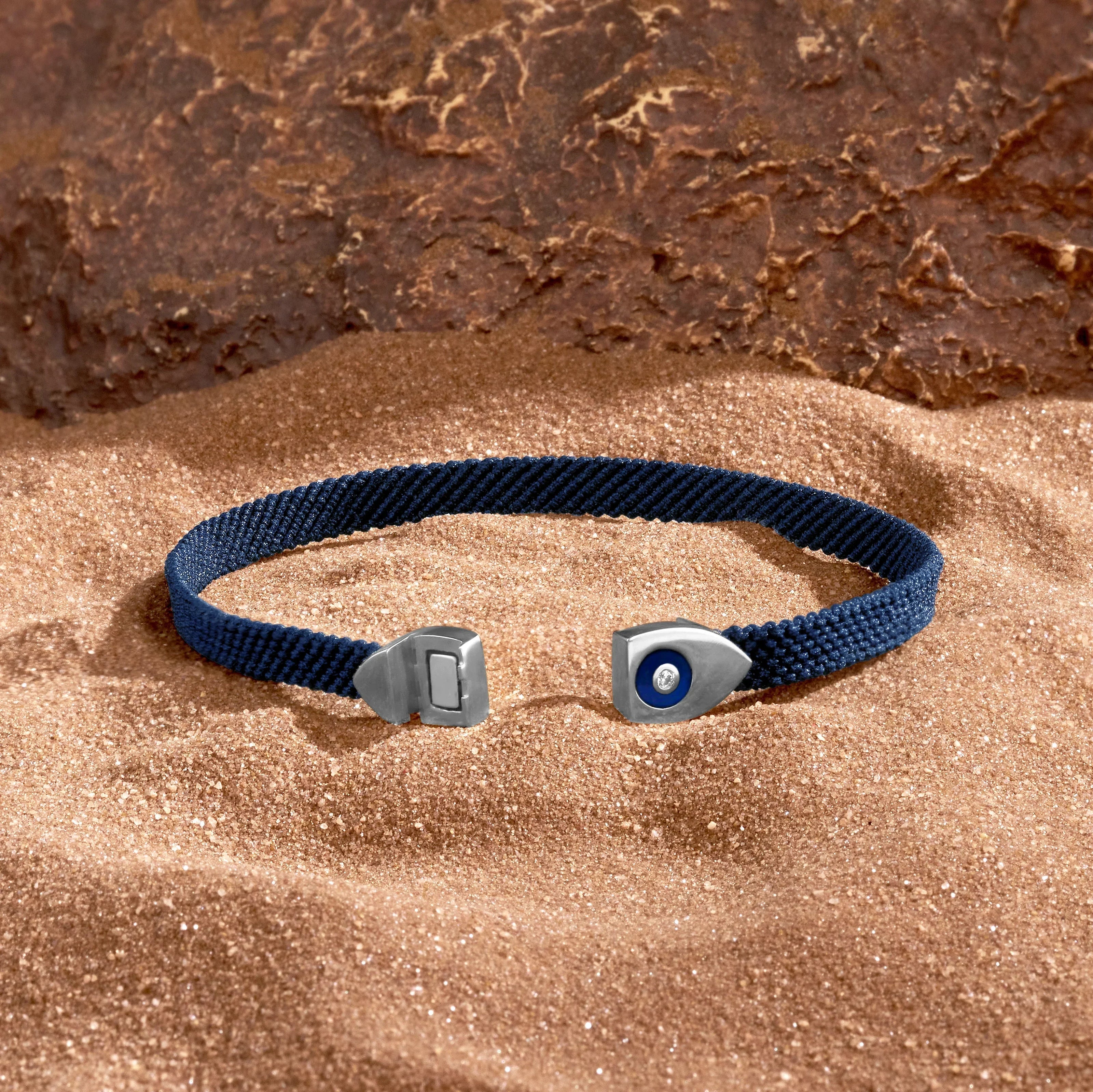 Men's Effortless Calm Blue String Bracelet