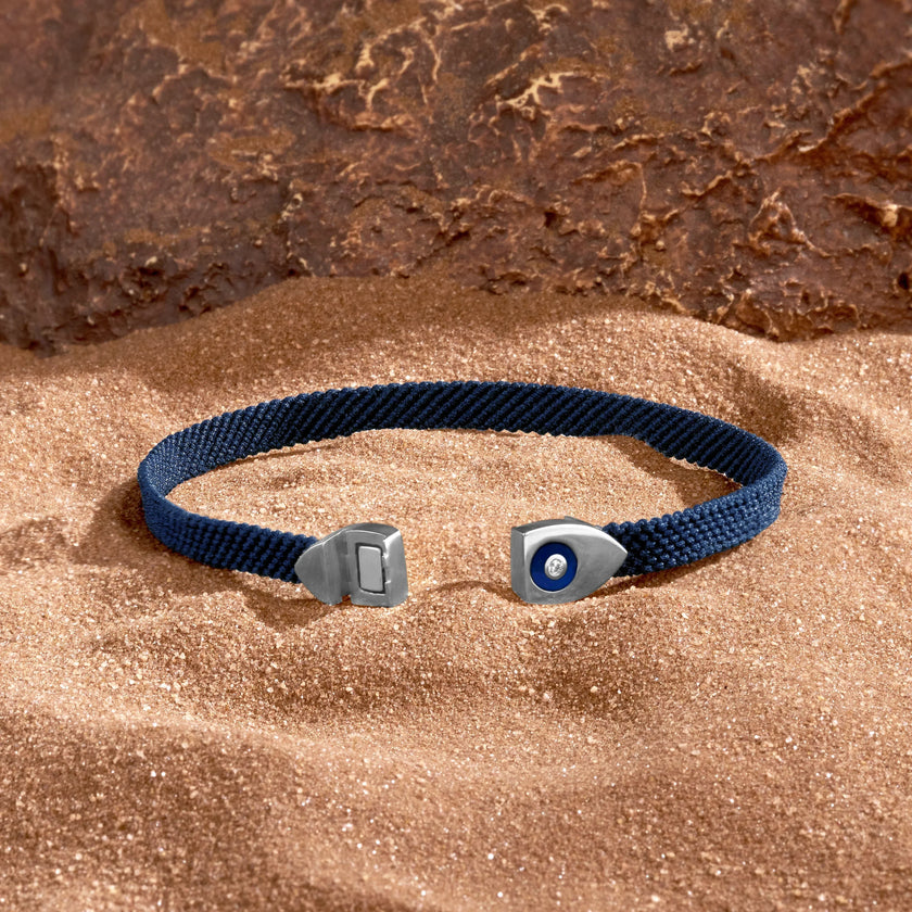 Men's Effortless Calm Blue String Bracelet